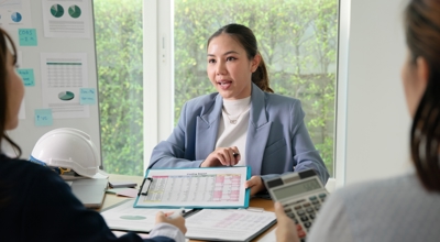 企业的创始人和早期员工在收到公司的原始股后，可以选择在股票还不值钱的时候就缴税，而不是等未来股票变贵后再缴税。它在美国创业公司创始人及早期员工群体中被广泛使用。